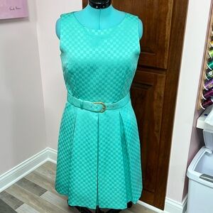 Tahari, Mint Green Dress Size 10 NWOT